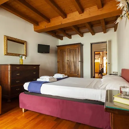 Apartment Via Torino Mailand